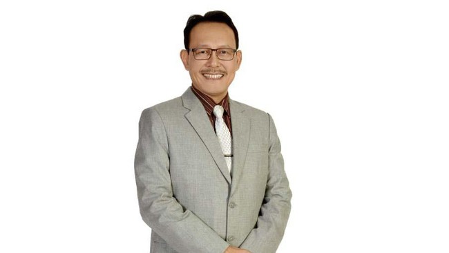 Direktur Utama BPJS Kesehatan Fachmi Idris masuk dalam daftar 55 Best CEO - Employees' Choice Award 2020 yang diselenggarakan oleh Iconomics.
