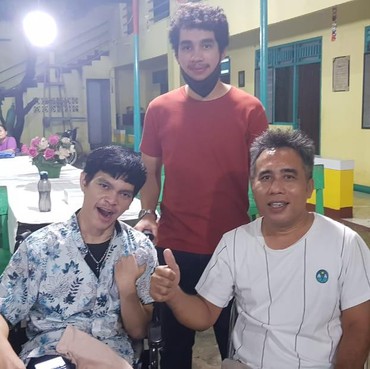 Terpuruk karena Stroke, El Ibnu Kini Banjir Dukungan