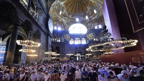 Hagia Sophia Jadi Klaster Corona, 500 Jemaah Positif Covid