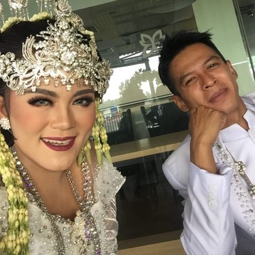 Heboh Pedangdut Putri Jamila Dinikahi 'Ariel NOAH'