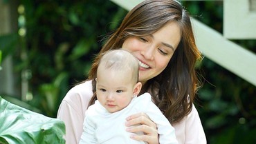 Shandy Aulia Dikritik Lagi Gegara Kasih Anak Makan Durian