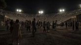 FOTO: Teater Kuno Yunani Berusia 2.300 Tahun Kembali 'Hidup' Teater Epidaurus yang berusia 2.300 tahun akhirnya kembali dibuka pertengahan Juli lalu dengan menerapkan protokol kesehatan.