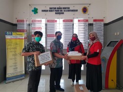 Berdayakan UMKM, Telkomsel Gaet 2 Startup Produksi APD dan Masker Kain