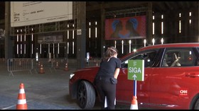 VIDEO: Menikmati Galeri Seni via Drive-in di Brasil
