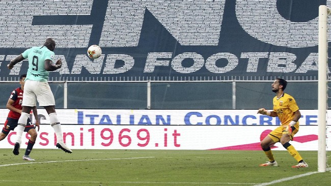 Inter Milan menang 3-0 atas Genoa dalam laga pekan ke-36 Liga Italia, Minggu (26/7) dini hari waktu Indonesia.