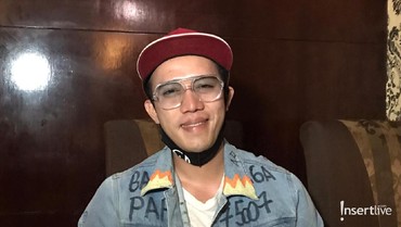 img-title Ruri Repvblik Perjuangkan Hak Royalti El Ibnu Vokalis Elkasih