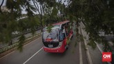 FOTO: Naik Shuttle Bus Gratis di GBK Usai Lelah Berolahraga Pengelola Kawasan Gelora Bung Karno menyediakan shuttle bus gratis bagi warga yang kelelahan setelah berolahraga.