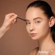 Cara Memilih Maskara Alis untuk Pemula