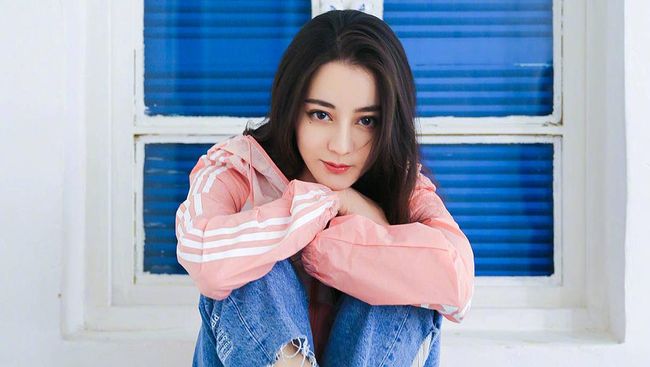 Berdarah China dan Turki Apakah Dilraba Dilmurat Pemeluk 