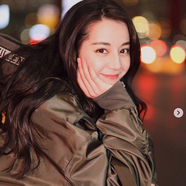 Dilraba Dilmurat Jadi Wanita Tercantik Asia, Ini Tanggapan Ahli Dermatologi
