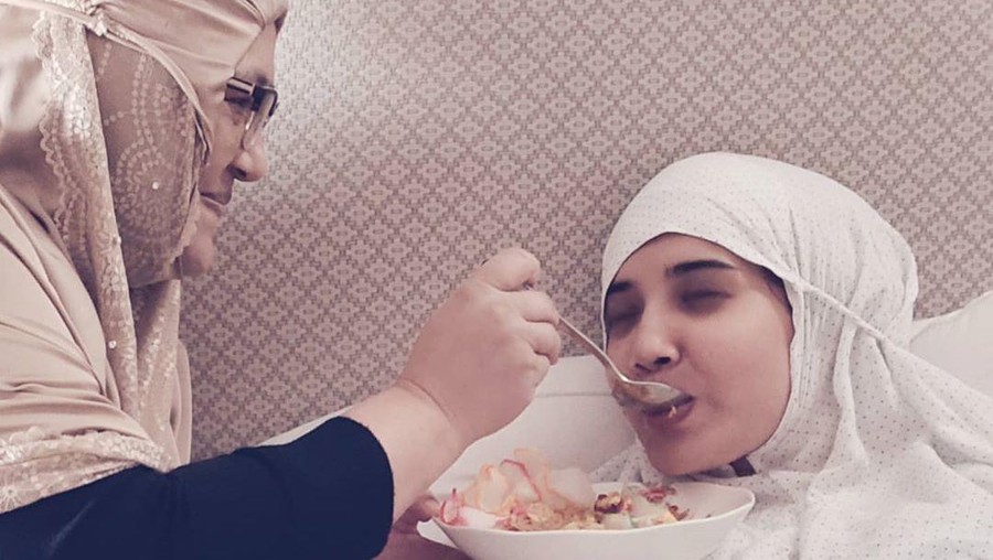 Fenny Bauty suap Zaskia Sungkar