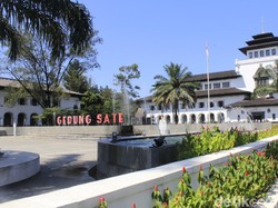 40 Orang di Gedung Sate Terkonfirmasi Positif COVID-19