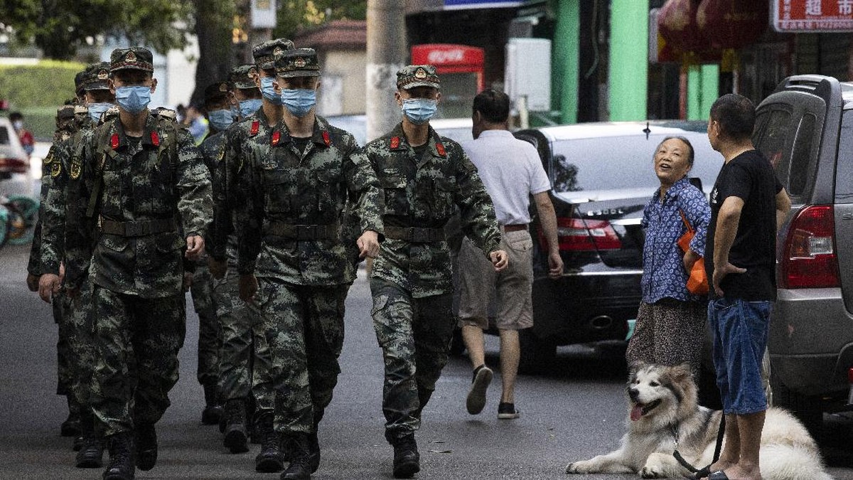 FOTO: Konsulat AS di Chengdu Korban Friksi dengan China
