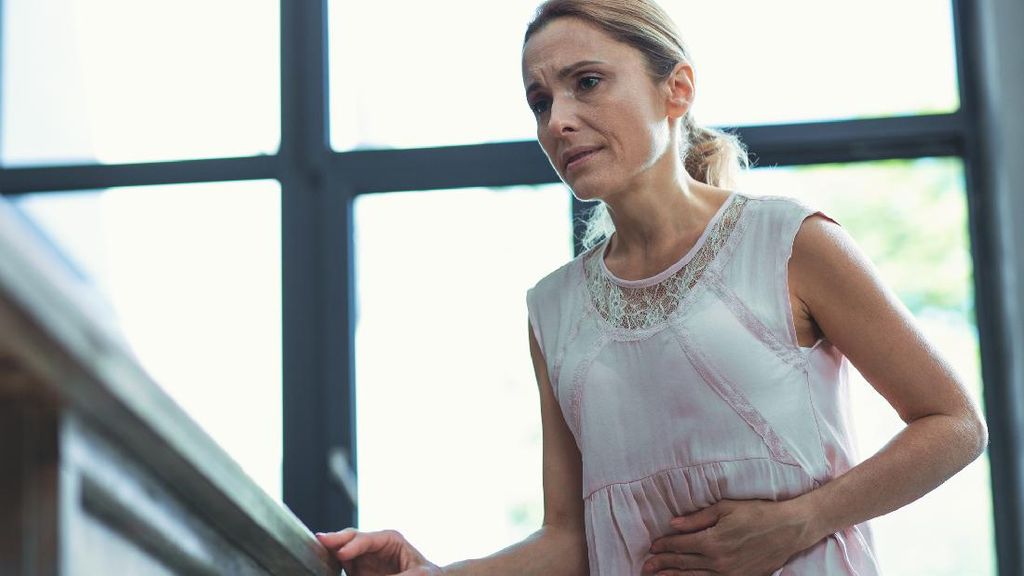 7 Penyebab Sakit Perut Sebelah Kiri, Kenali Gejalanya Segera