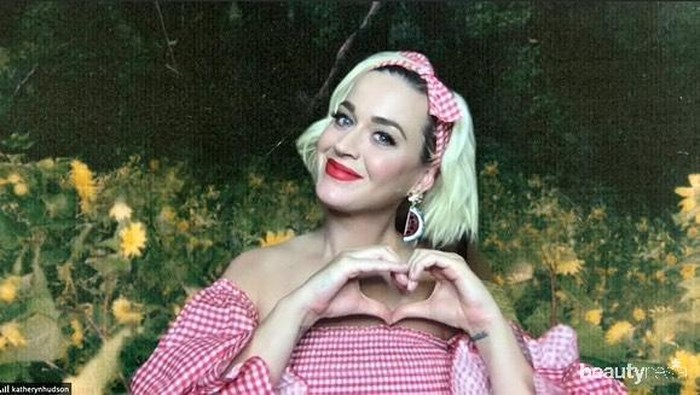 Perut Makin Besar, Ini 8 Potret Cantik Katy Perry Hamil Anak Pertama