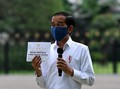 Jokowi Bagi-bagi BLT di Kalteng, Minta Usaha Cilik Bertahan