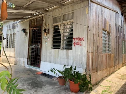 7 Potret Rumah Kayu yang Viral, Luarnya Sederhana Tapi Dalamnya Keren