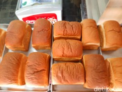 Bakery Tertua Berusia 88 Tahun di Jogja Ini Masih Pakai Oven Batu