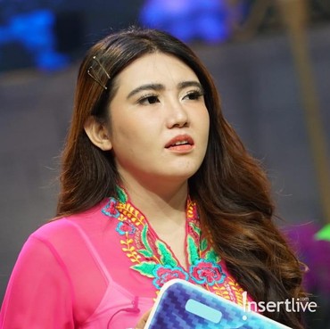 Penggemar Bongkar Sikap Via Vallen Saat Diminta Foto Bersama