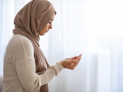 Doa Kedua Orangtua Lengkap Beserta Artinya, Bisa Dibaca Setiap Hari