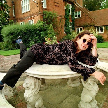 Kisah Hidup Ozzy Osbourne di 'Biography: The Nine Lives Of Ozzy Osbourne'