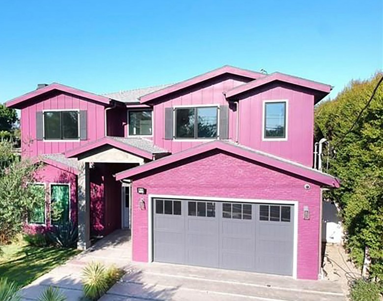 Foto Rumah Barbie Bella Thorne Yang Dijual Rp 37 1 Miliar Halloindo
