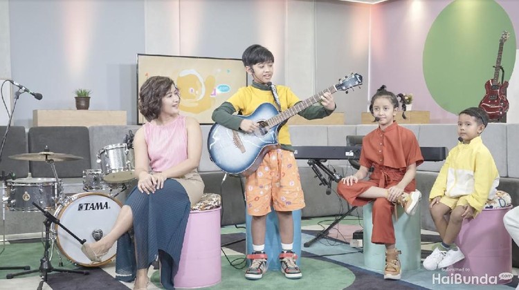 Foto Keseruan Pesta Rilis Lagu Jajan The Sasonos Family Bareng HaiBunda