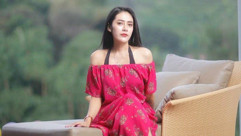 6 Foto Vernita Syabilla yang Diduga Terlibat Prostitusi Online 6 Foto Vernita Syabilla yang Diduga Terlibat Prostitusi Online