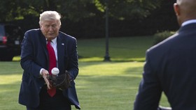 Trump Tolak Transisi Damai hingga WNI Aman di Tengah Demo AS