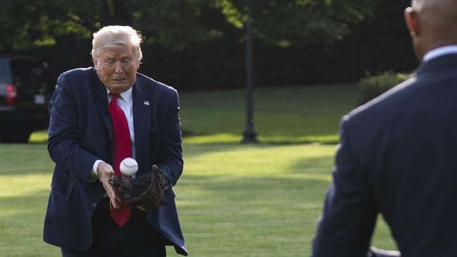 Sejumlah peristiwa mulai dari Presiden Trump menolak transisi dmai jika kalah pemilu hingga WNI dipastikan aman di tengah demo di AS terjadi pada Kamis (24/9).