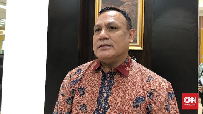 Ketua KPK Firli Bahuri mengaku salah ucap soal keterangan waktu dirinya membaca 'Why Nations Fail'.