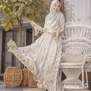 Koleksi Dress Terbaru Laudya Cynthia Bella yang Elegan