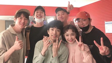 img-title Bintang Drama Korea 'Hospital Playlist' Reuni, Penonton Tagih Musim Kedua