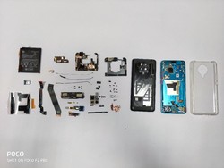 Xiaomi Mutilasi Poco F2 Pro