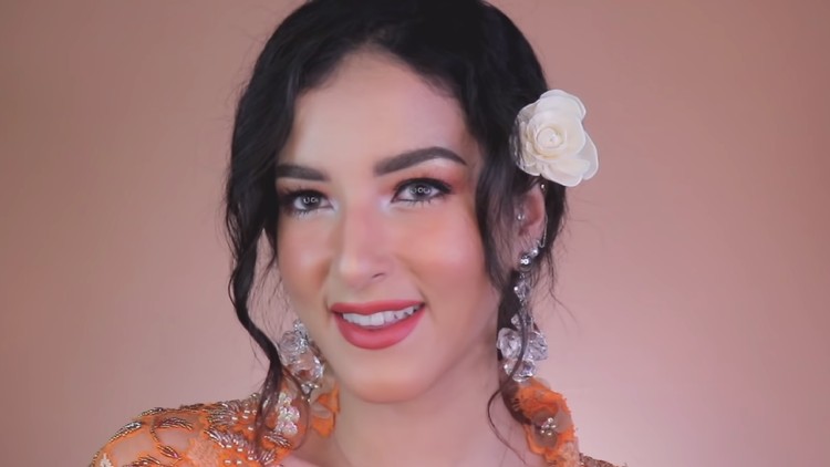 Tutorial make up wisuda