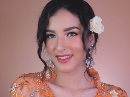 Tutorial Makeup Simpel untuk Wisuda Saat Pakai Kebaya