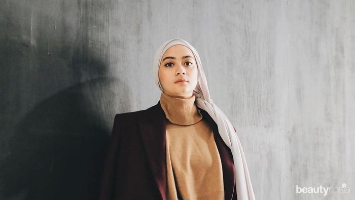 5 Mix and Match Turtleneck untuk Gaya Minimalis ala Ayudia Bing Slamet 5 Mix and Match Turtleneck untuk Gaya Minimalis ala Ayudia Bing Slamet