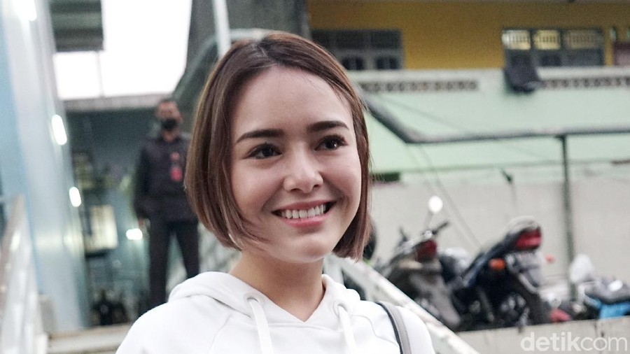 Amanda Manopo Pernah Jadi Pengibar Bendera Perayaan HUT RI Amanda Manopo Pernah Jadi Pengibar Bendera Perayaan HUT RI