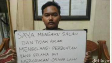 img-title Pernah Bungkus Korban di Kamar Kos, Gilang Predator Seks Diarak Warga