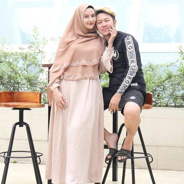 Istri Richie Five Minutes Bahas Rezeki Halal, Sindir Vernita Syabilla?