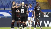 FOTO: Sampdoria vs AC Milan, Lagi-lagi Ibra Bahaya Zlatan Ibrahimovic memiliki kontribusi penting ketika AC Milan mengalahkan Sampdoria, Kamis (30/7) dini hari waktu Indonesia.