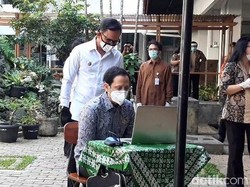 Nadiem ke Siswa SMA: Sabar Ya, Belajar Jarak Jauh Tak Selamanya
