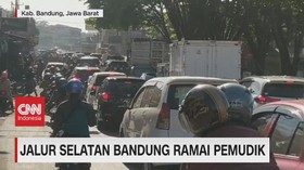 VIDEO: Jalur Selatan Bandung Ramai Pemudik