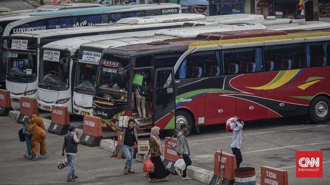 Ikatan Pengusaha Otobus Muda Indonesia (IPOMI) menilai sistem satu arah (one way) saat mudik Lebaran tahun ini merugikan.