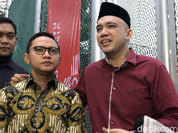 Video Ekspresi Bahagia Sandy Tumiwa Usai Bebas dari Penjara