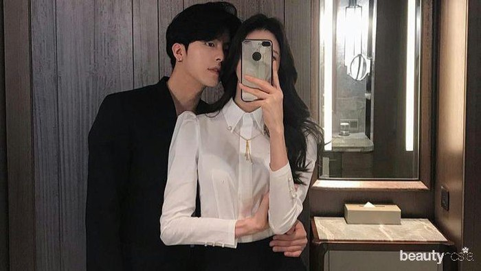 Suka Posting Kemesraan di Sosmed? Ini Dampak Buruk yang Terjadi