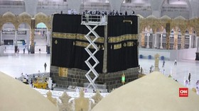 VIDEO: Melihat Penggantian Kain Penutup Ka'bah