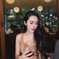 Momen Kuliner Vernita Syabilla yang Sering Nongkrong di Kafe Hits
