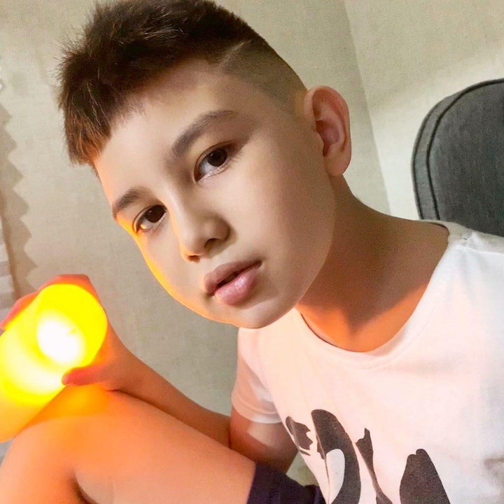 <p>Gio, putra pertama Alessia Cestaro kini sudah berusia 8 tahun. Setuju ya, Gio tumbuh jadi anak yang tampan mirip ayahnya? (Foto: Instagram @alessia89cestaro)</p>