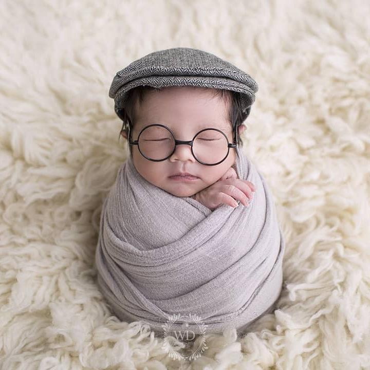 <p>Baru-baru ini, baby Gala melakukan photoshoot pertamanya. Menggemaskan ya, Bunda? (Foto: Instagram @wdphotoworks2020)</p>